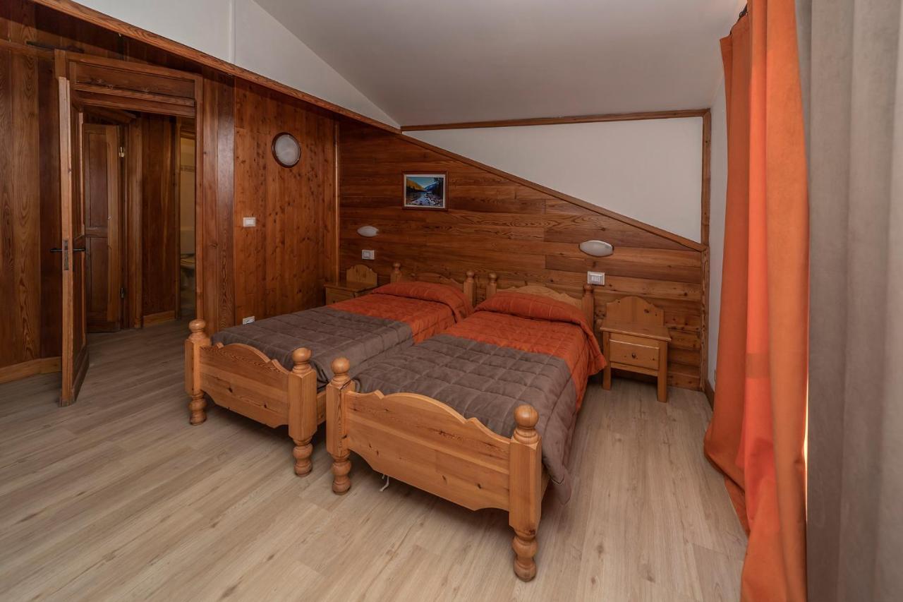 Hotel Stella Alpina Oulx Exterior photo